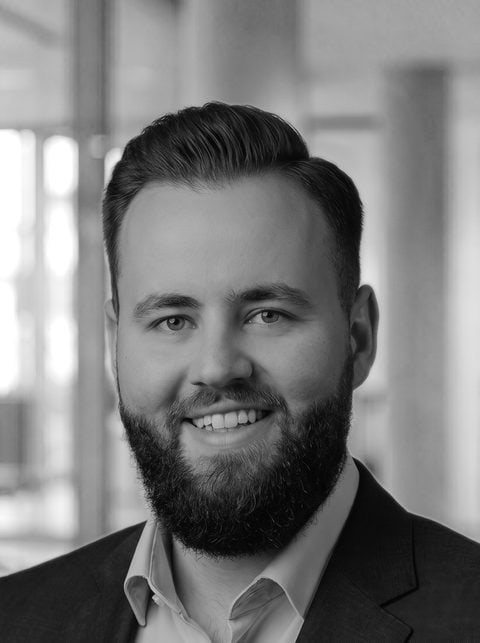 Dennis Book, Associated Senior Expert at HvR Partners